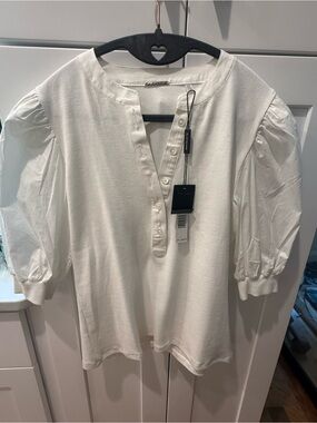 Elie Tahari white puff sleeve v neck button down top, NWT, sz M 
$195